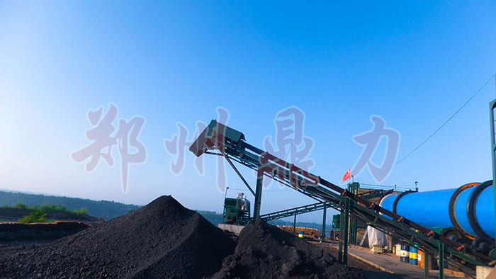 鼎力客戶煤泥烘干機生產線現場